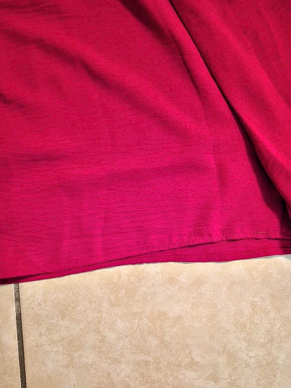 Red Two-Piece Set Size Medium Like New - Picture 6 of 6